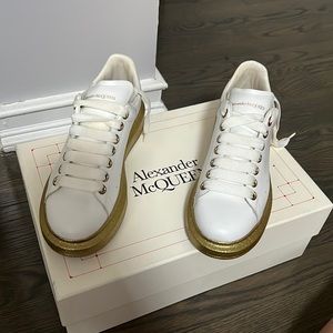 ALEXANDER MCQUEEN SNEAKERS